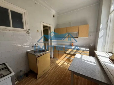 Продаж 3-кімнатної квартири в самому Центрі міста. Сталінка.