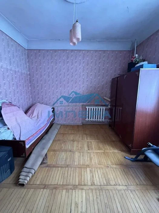 Продаж 3-кімнатної квартири в самому Центрі міста. Сталінка.