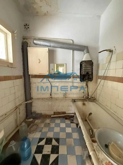 Продаж 3-кімнатної квартири в самому Центрі міста. Сталінка.