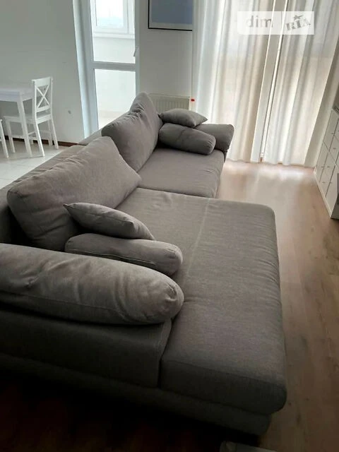 Sale of 1-room apartment 32.7 sq. m. on 37 Sim'yi Kulzhenkiv Street •