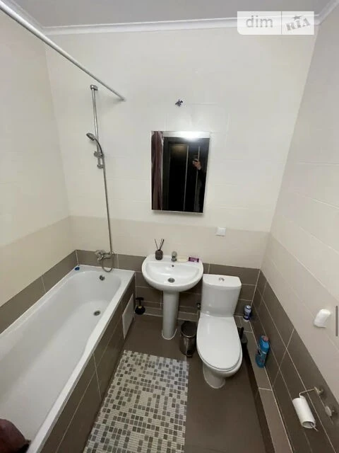Sale of 1-room apartment 32.7 sq. m. on 37 Sim'yi Kulzhenkiv Street •