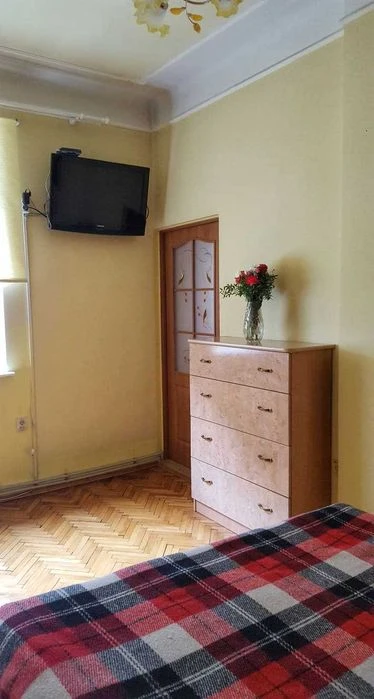 Продается 4 комн. квартира в самом сердце Львова