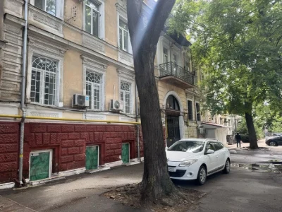 Продам 2-комн. квартиру в самом сердце Одессы на ул.