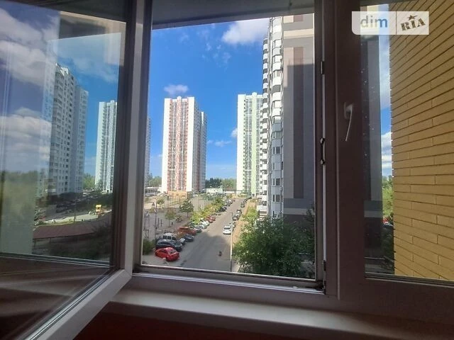Здам в оренду кімнату на вул. Миколи Закревського 99 довгост