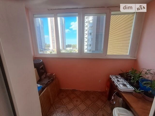Здам в оренду кімнату на вул. Миколи Закревського 99 довгост