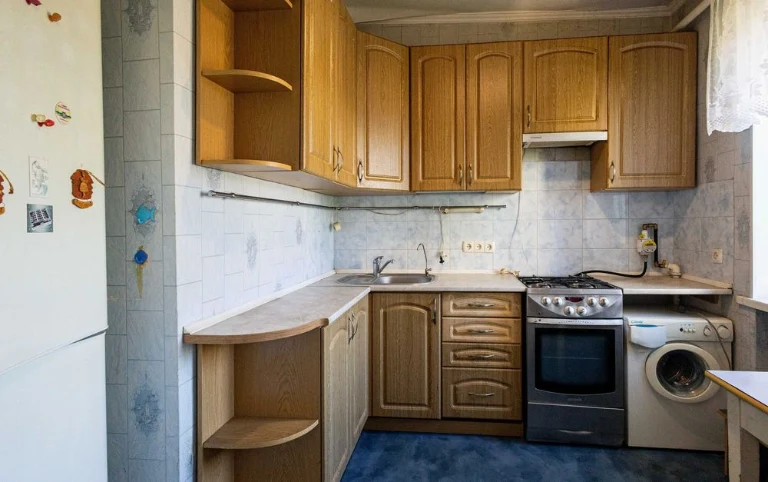 Продаж 2-х кімнатної квартири Багалія 11