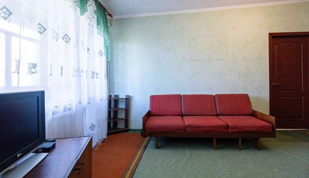 Продаж 2-х кімнатної квартири Багалія 11