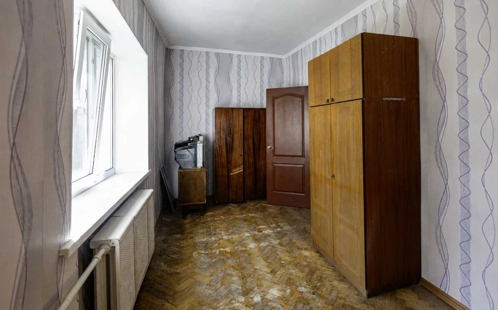 Продаж 2-х кімнатної квартири Багалія 11