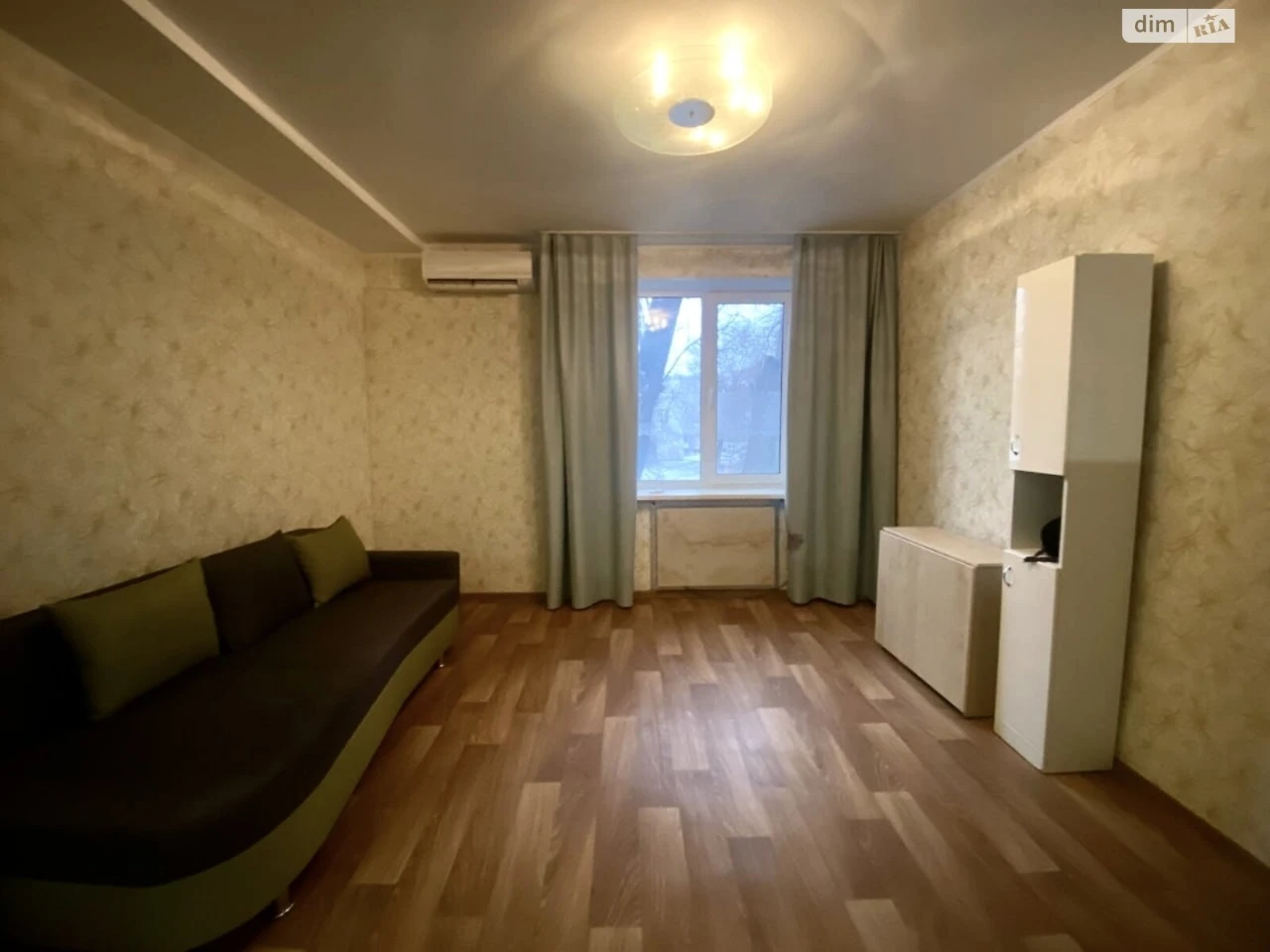 Продаж Квартира Набережна