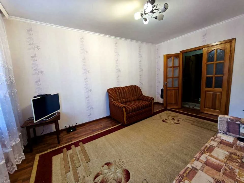 Квартира. Київ, Ревуцького вул.