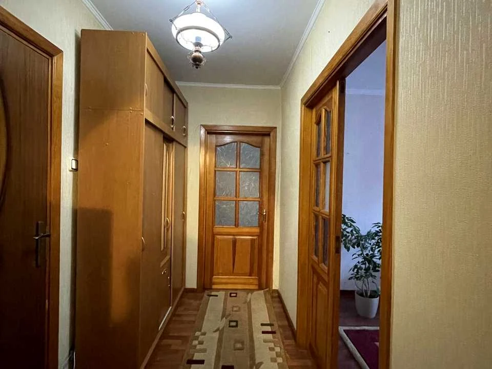 Квартира. Київ, Ревуцького вул.