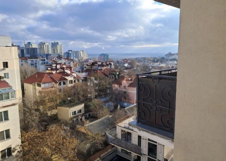 Продам 2 к. квартиру в ЖК Лимнос, ул. Педагогическая, вид на