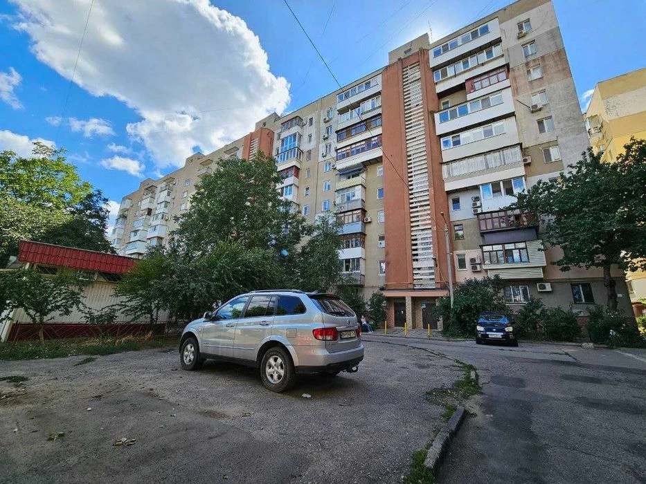 Ексклюзив 3х кімнатна квартира з Ремонтом на вул. Чикаленка