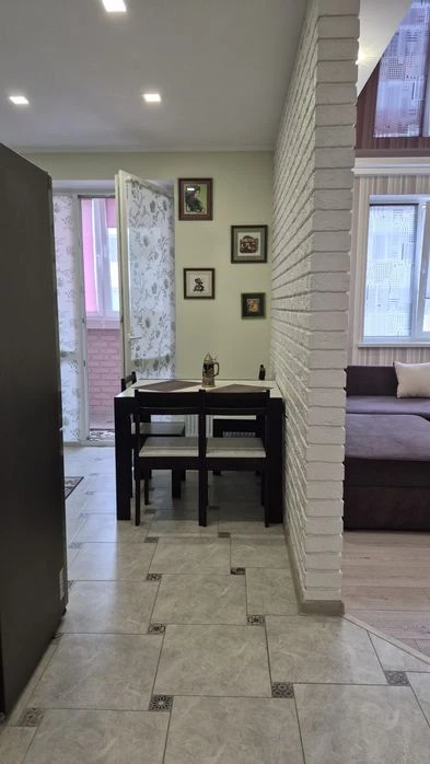 LS21  ЖК Перемоги 85 продам 1 кв. На 7 поверсі 9 пов.будинку