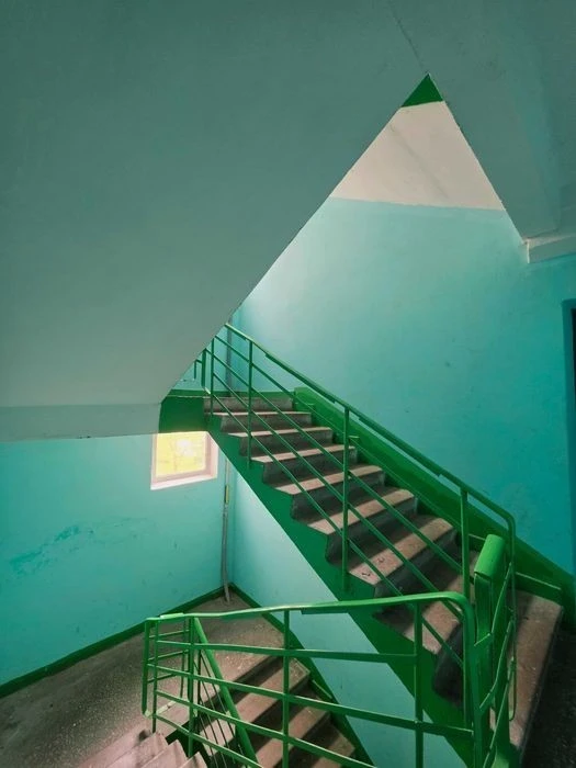 For sale three-room apartment 65m2 with gas near the RayON shopping mall