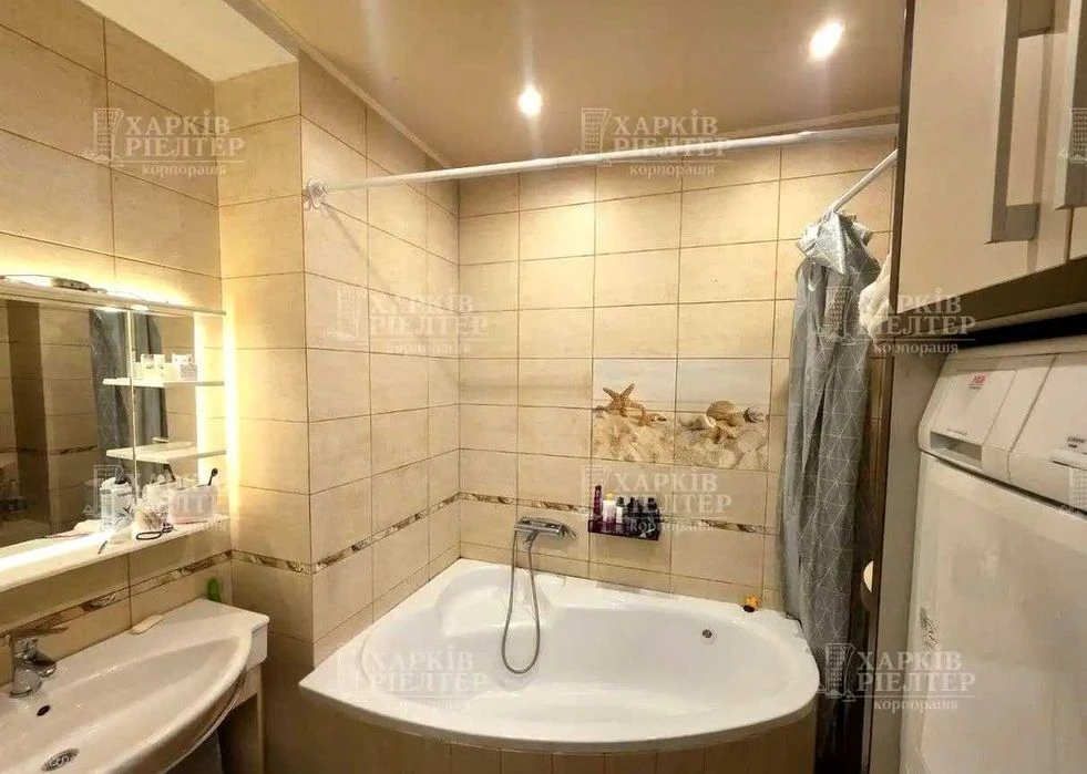 24810 Продам 3-кімнатну квартиру Холодна гора