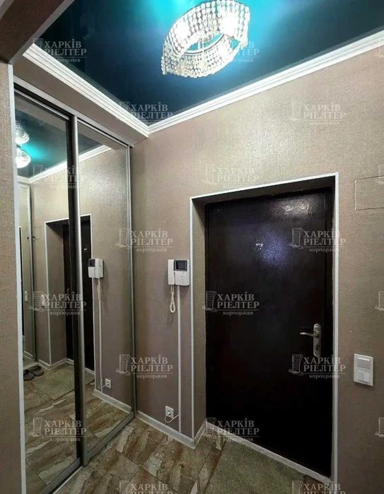 24810 Продам 3-кімнатну квартиру Холодна гора