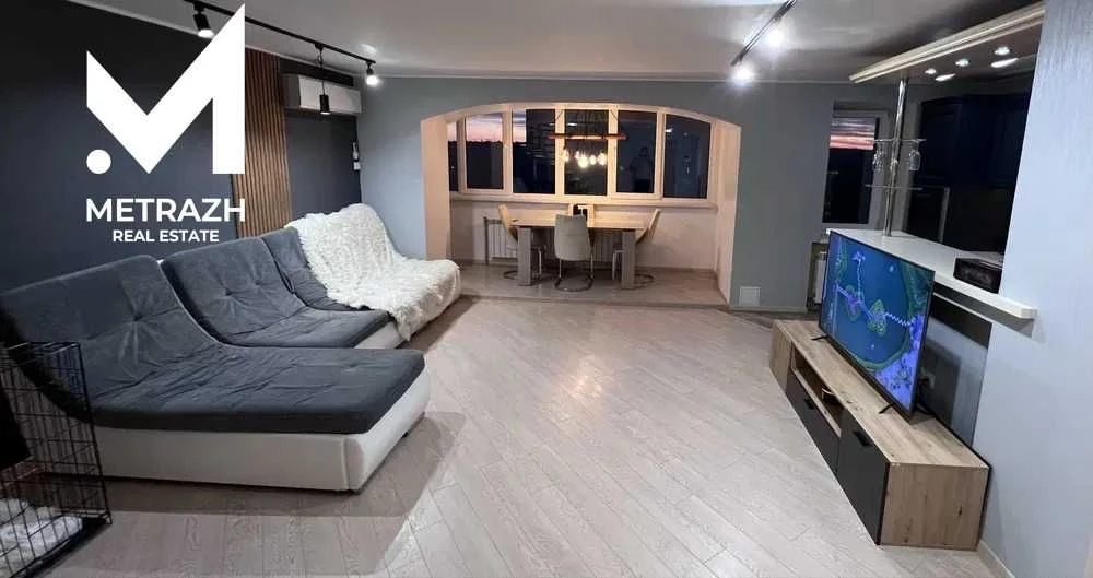 Продам 3-уровневую квартира с террасой и зоной отдыха, Клочк