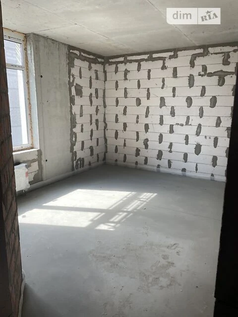 Продаж 2к квартири 61 кв. м на вул. Академіка Заболотного 14