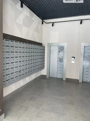 Продаж 2к квартири 61 кв. м на вул. Академіка Заболотного 14