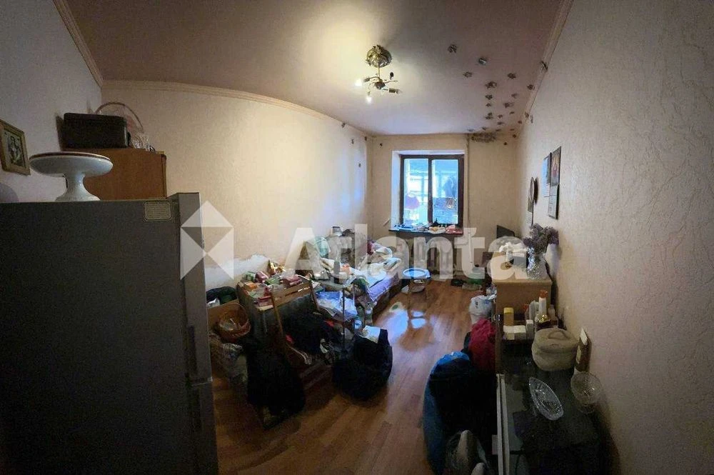 Велика квартира 80 кв.м. в гарному стані. на Добровольського