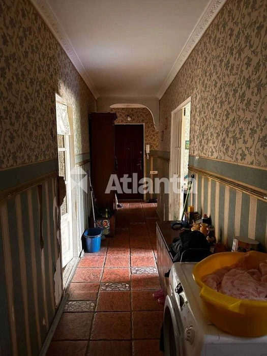 Велика квартира 80 кв.м. в гарному стані. на Добровольського