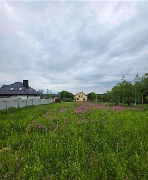 Продаж земельної ділянки м.Ужгород район Джерельної