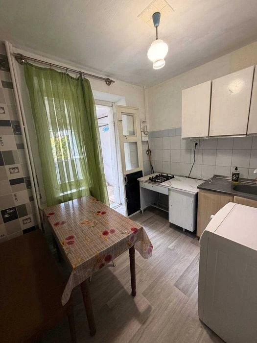В продажі простора 1к Гречани