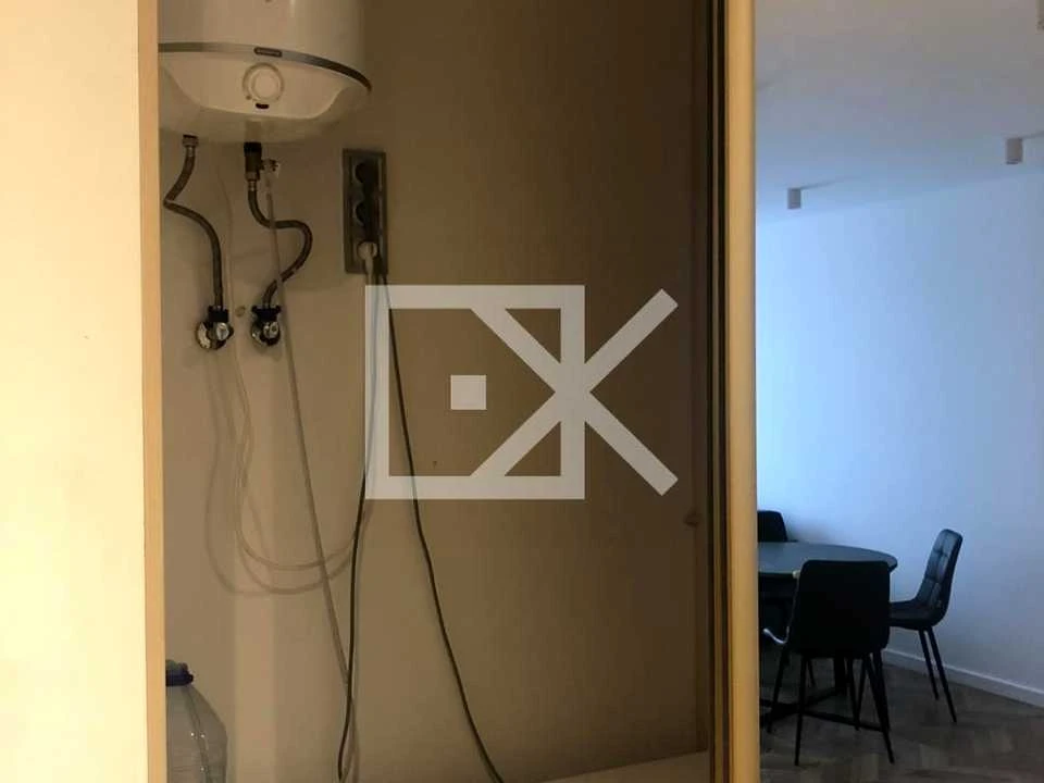 Квартира. Київ, Зарічна вул., 4 к