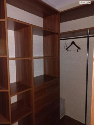 Продаж Квартира Дарницький