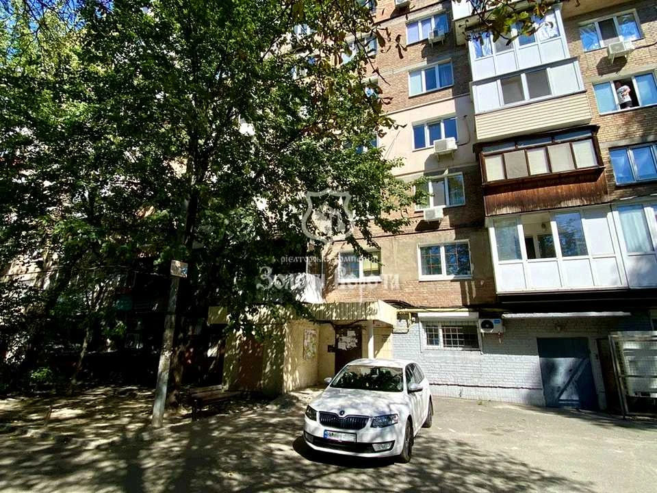 Квартира. Київ, Кирилівська вул. (Фрунзе)