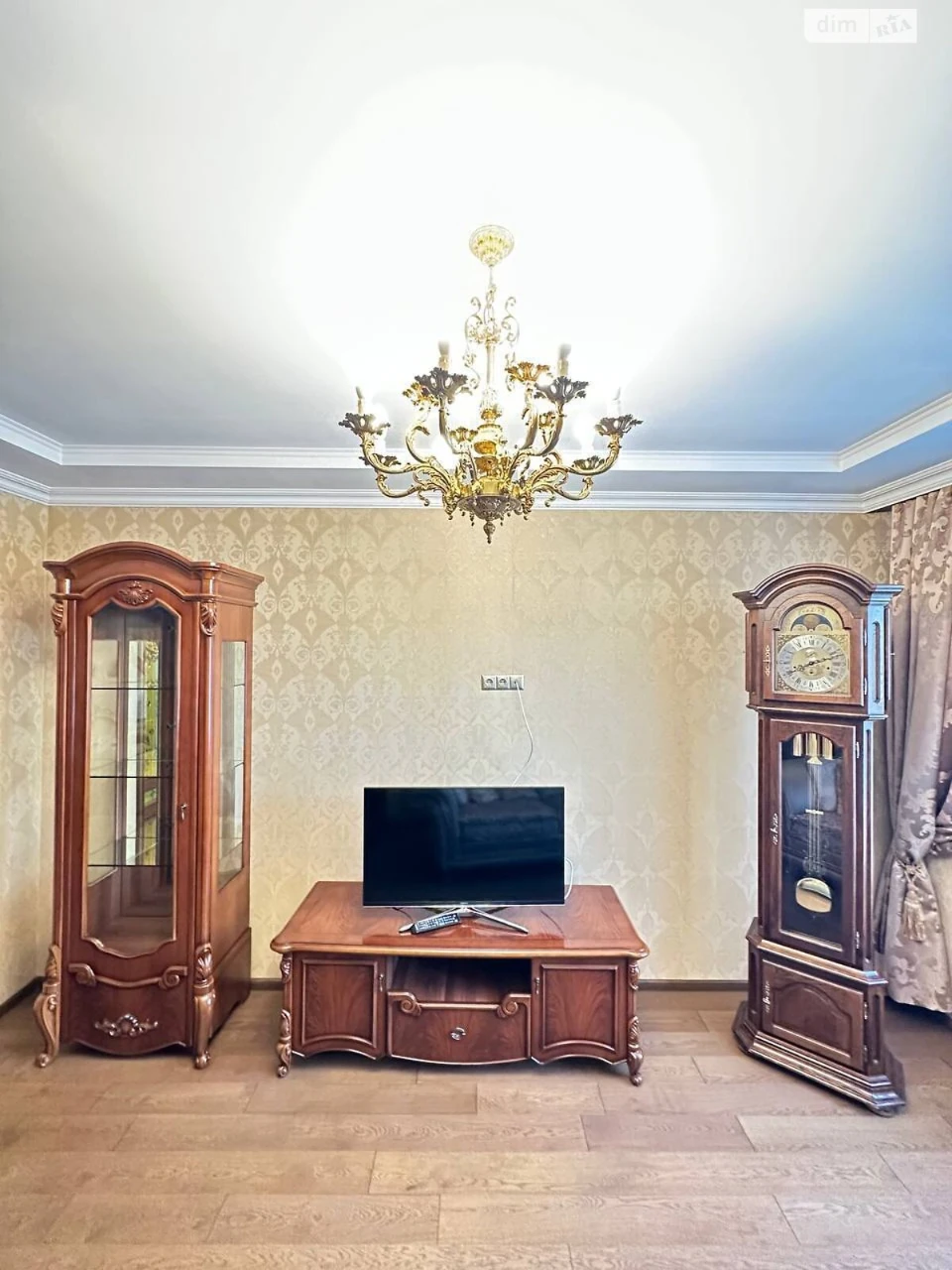 Продаж Квартира Виставка