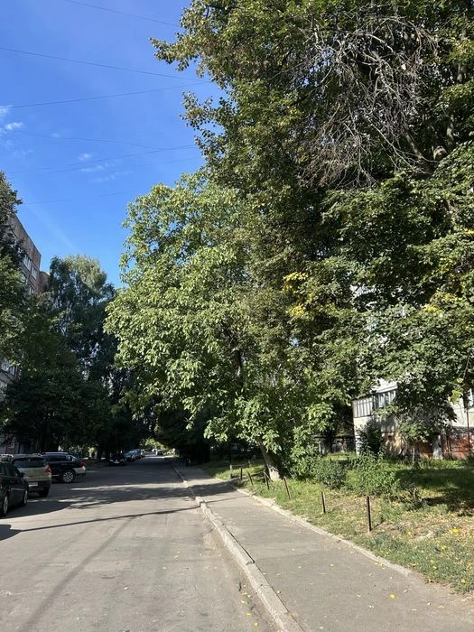 Продам двокімнатну
