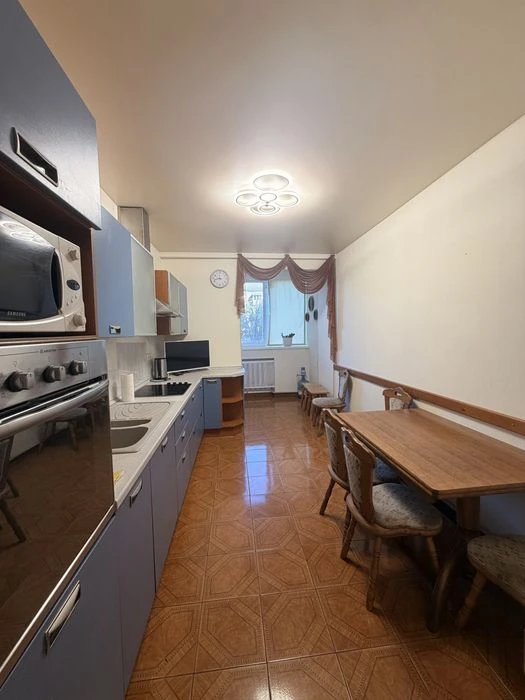 3-кімнатна квартира, 93,6 м² цегляний будинок Робоча єВіднов