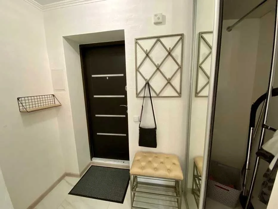 Продам 1к. квартира з ремонтом 5ст. Великого Фонтана