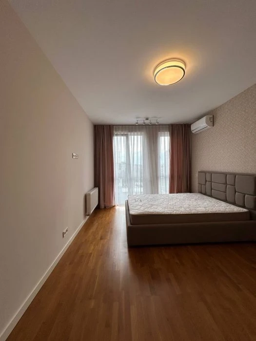 Продаж якісної квартири в жк Місто Трав ! вул. Кульпарківськ