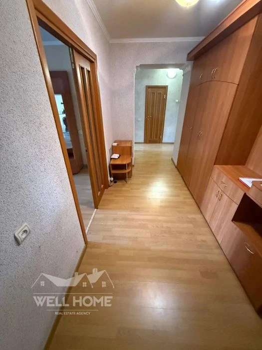 Продаж 3к квартири, вул. Харківське шосе, 49 м.  Київ