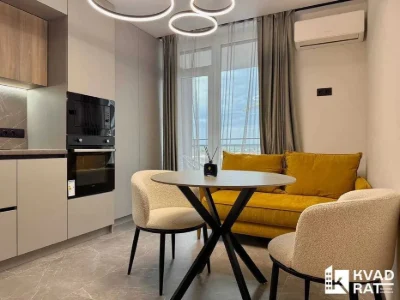 Дизайнерська укомплектована 1-к. квартира в ЖК Family Plaza