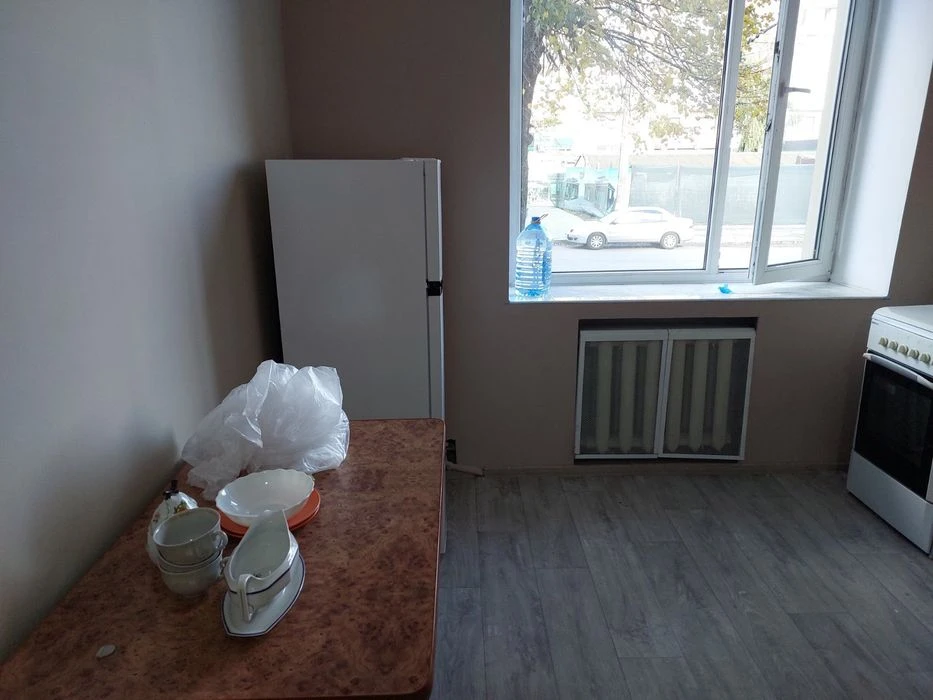 Продам 1 кімнатну квартиру ж/д вокзал ВЛАСНИК