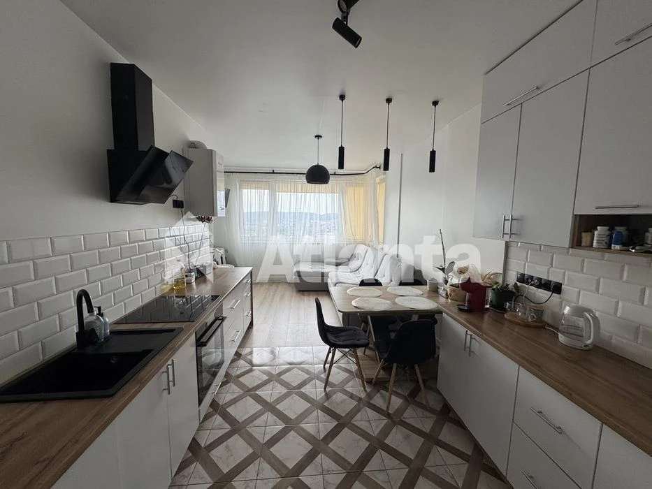 2-кімнатна квартира 82 м²  ЖК Strim Towers  Очеретяна