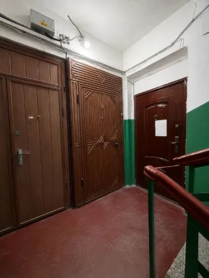 Продам 2к квартиру Александра Поля пр. 14 Низ Поля