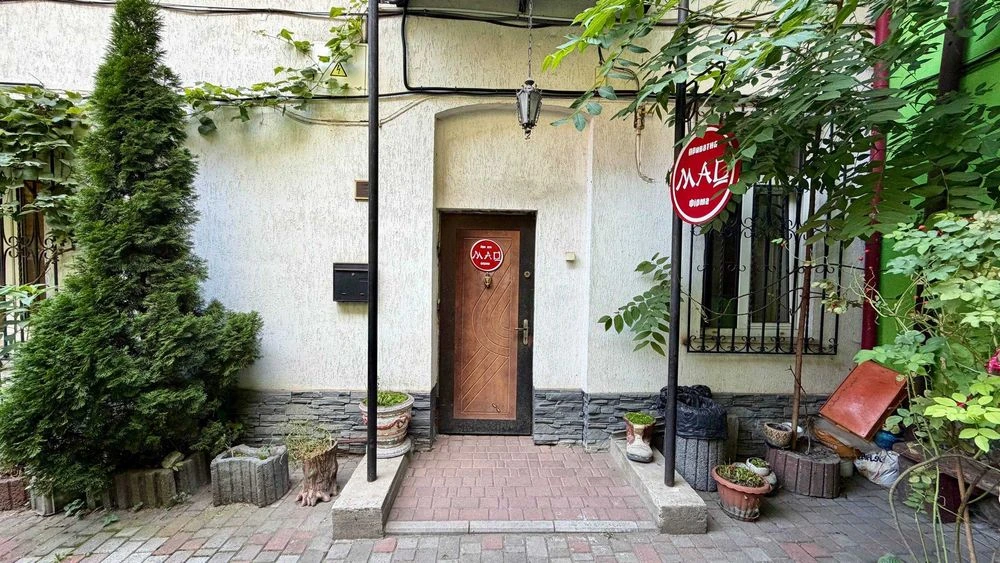 Продаж приміщення 103м² біля ТРЦ Форум по вул.Замарстинівськ