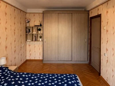 Квартира. Київ, Воскресенський просп. (Перова)