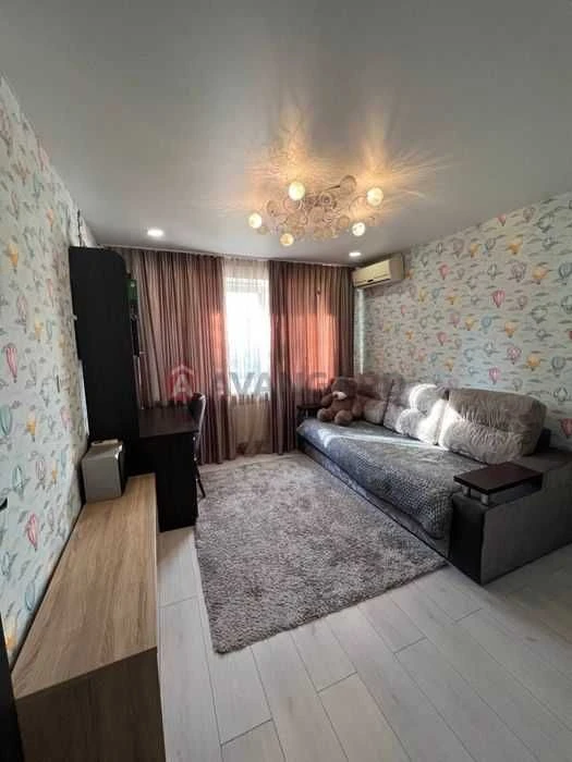 Продам 2к квартиру 49м пр Богдана Хмельницького до Центру 10
