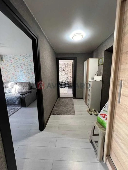 Продам 2к квартиру 49м пр Богдана Хмельницького до Центру 10