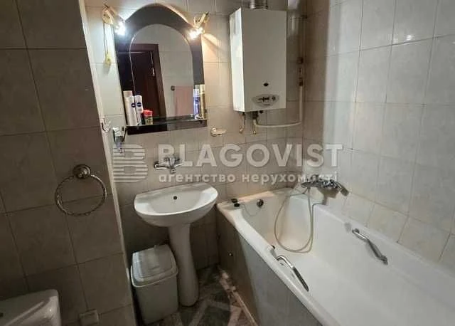 Продаж 4 кімнатної квартири Велика Васильківська 42, метро У