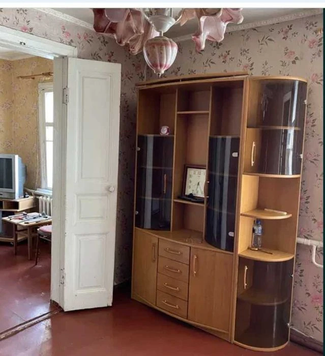 Продам 1/3 части дома на Основе. Газовое индивидуальное отоп