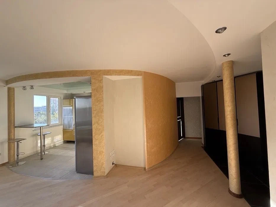 D1M I will sell a 3-room apartment, 78 m2 with modern renovation. C