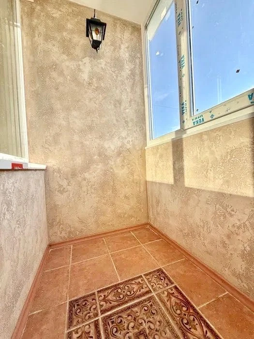 D1M I will sell a 3-room apartment, 78 m2 with modern renovation. C