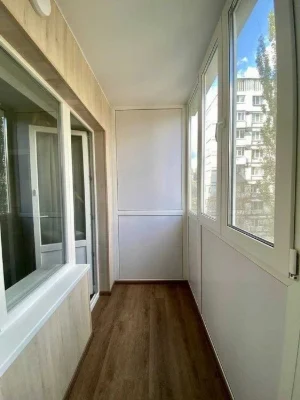 Продам 3к квартиру Приднепровске, ул. А. Данченко 28